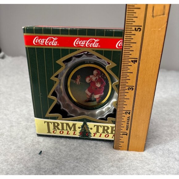 Coca-Cola Trim A Tree Collection Ornament Circa 1961 Santa Design Vintage 1990s - Picture 5 of 6